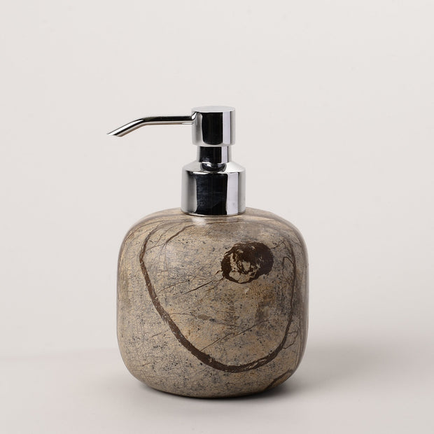 "Fossil" stone Dispenser